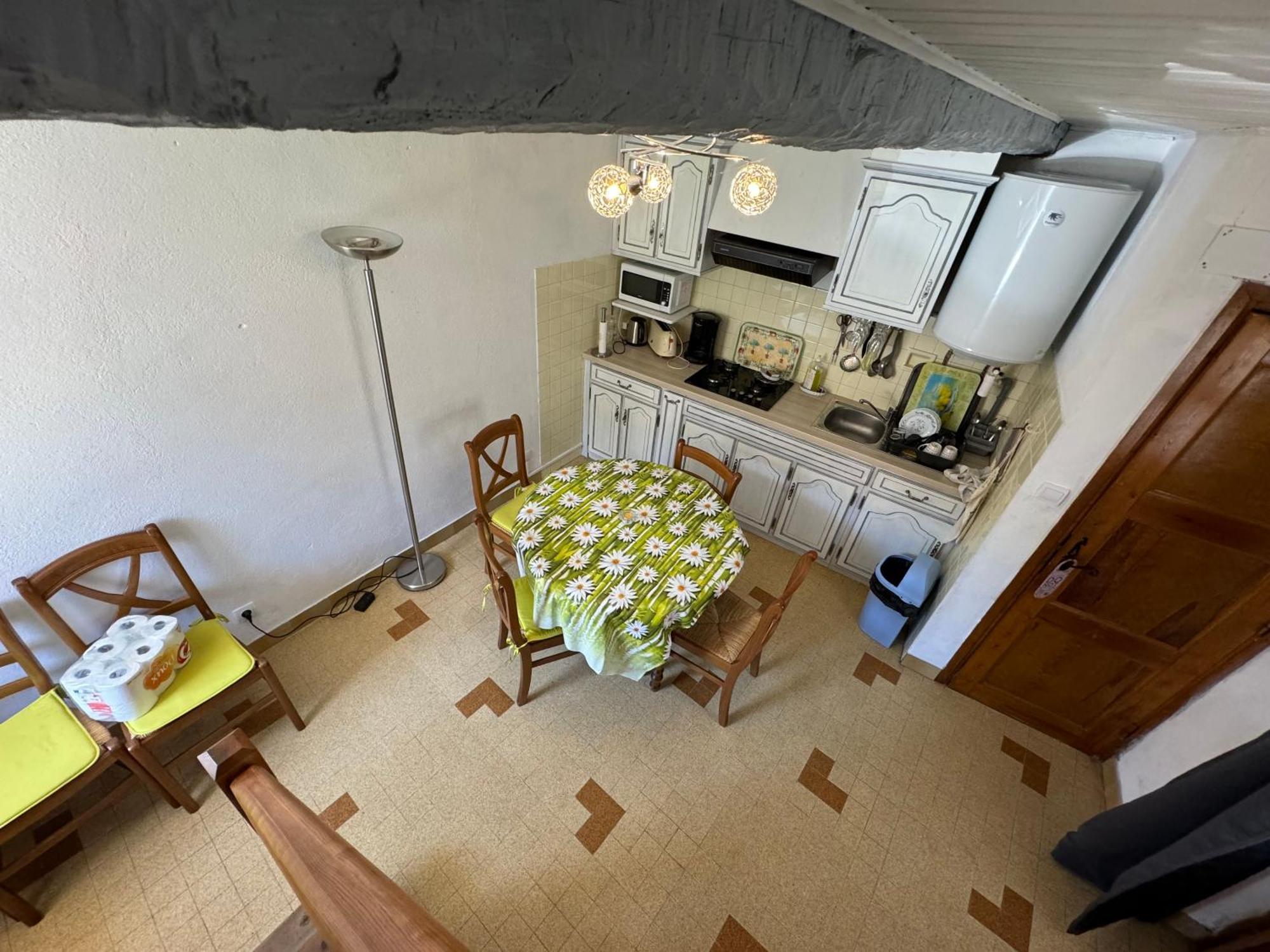 T2 Pour 4 Personnes Au Coeur De St Martin Vesubie Avec Parking Public Devant Appartamento *